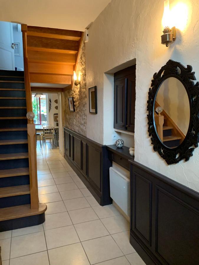 La Maison Du Bourg B&B Puisseguin Bagian luar foto